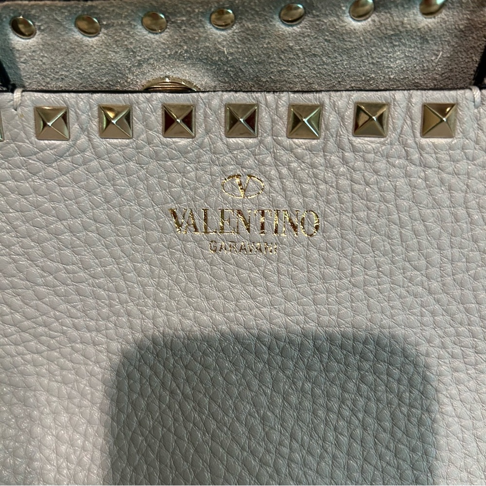 Valentino Garavani Rockstud calf leather tote bag made in Italy - Picture 4 of 16